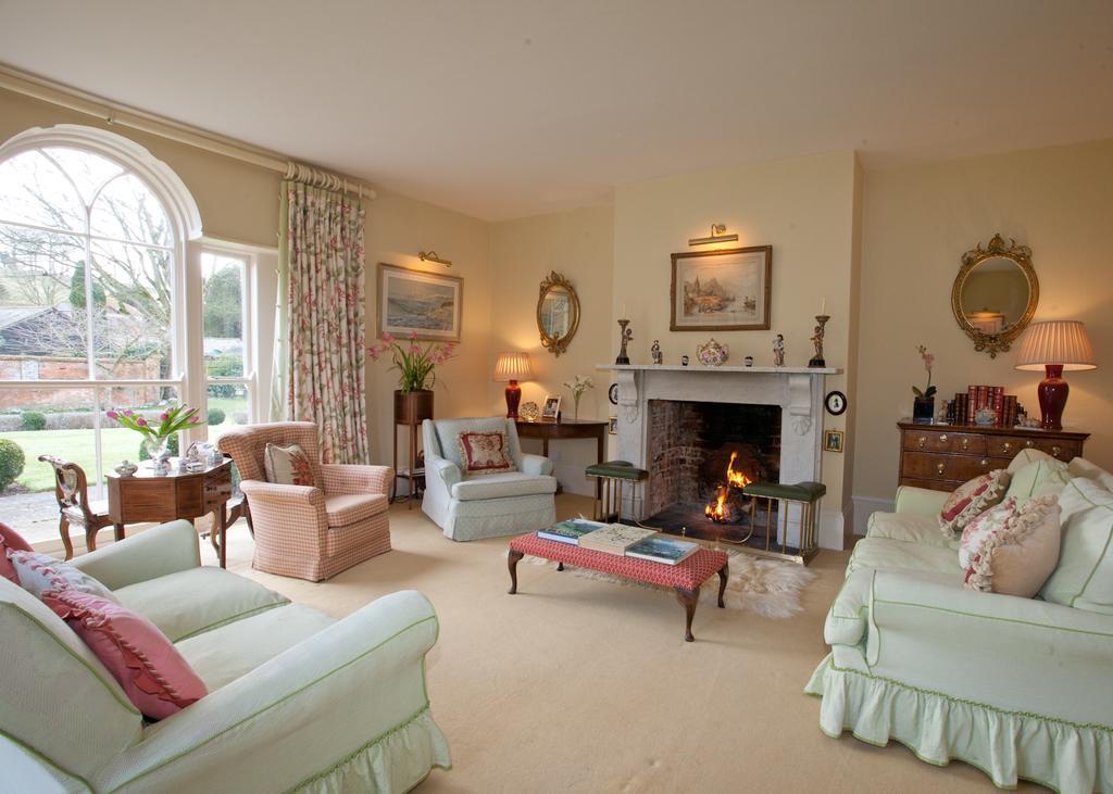 Brunton Farmhouse Hotel Collingbourne Kingston Exterior foto