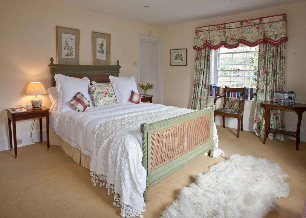 Brunton Farmhouse Hotel Collingbourne Kingston Exterior foto